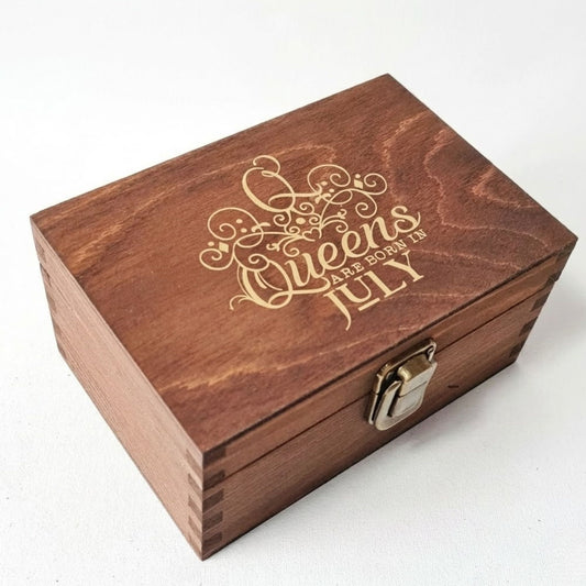 Personalised Birthday 18th 21st Keepsake Box I Birthday Queen Gift Idea - 6 Sizes Small to XLarge