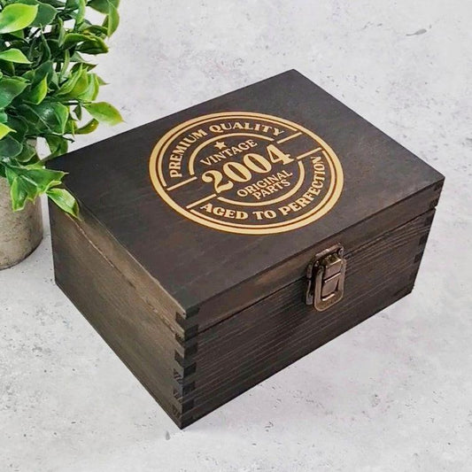 Personalised Birthday 18th 21st 30th Keepsake Box I Custom Year Birthday Milestone Gift