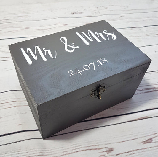 Personalised Mr & Mrs Wedding Box