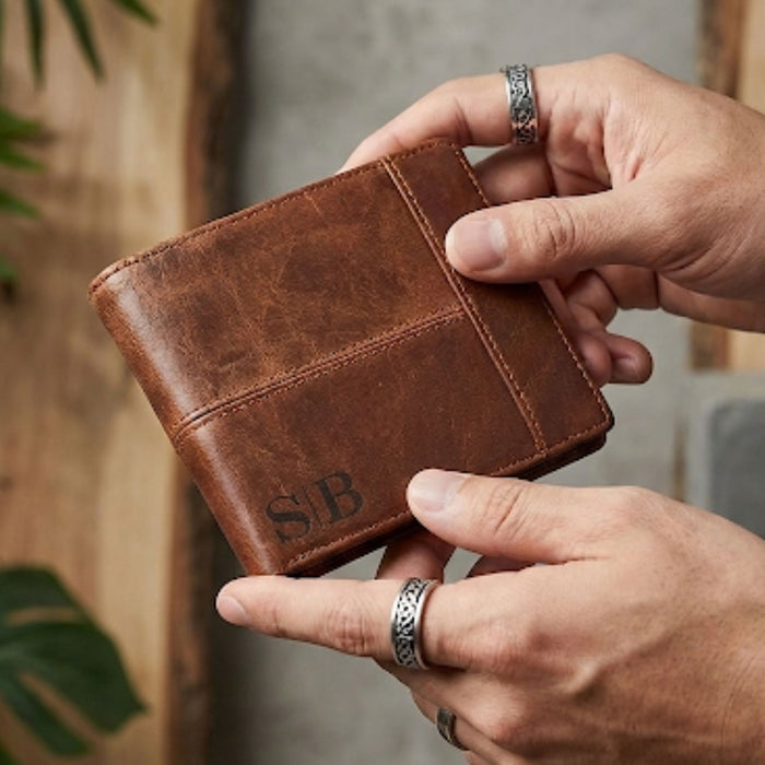 Engraved Leather Wallet I Personalised Gift for Men