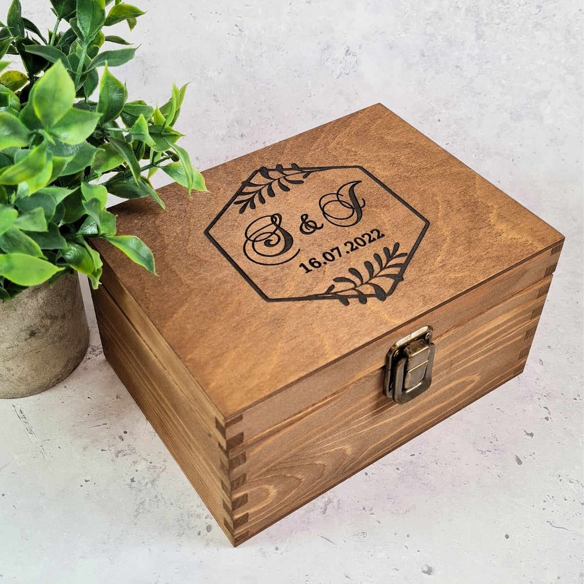 Engraved Wedding Keepsake Box I 6 Sizes & Colours I Personalised Initi ...