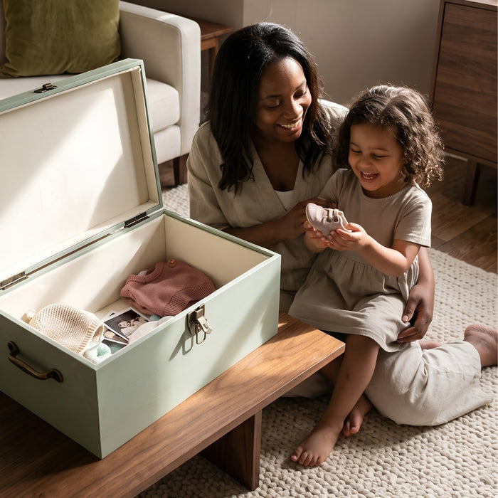 Extra Large Personalised Baby Memory Box with Lock and Cotton Lining, Wooden Keepsake Chest with Handles, Luxury New Baby and Christening Gift