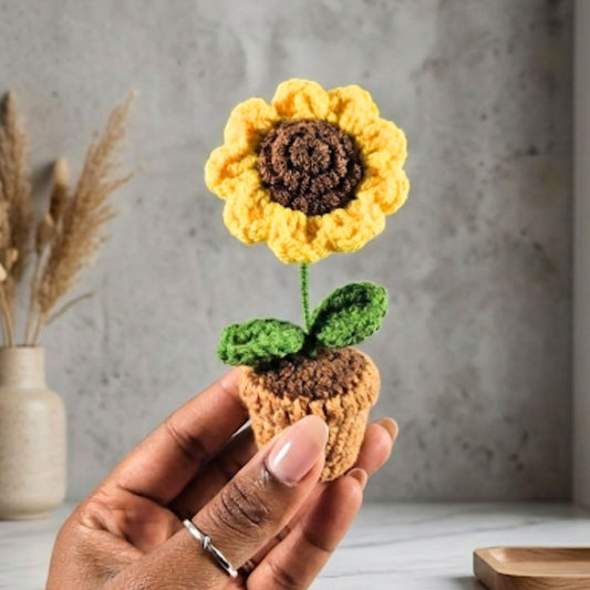 Mini Crochet Potted Everlasting Sunflower