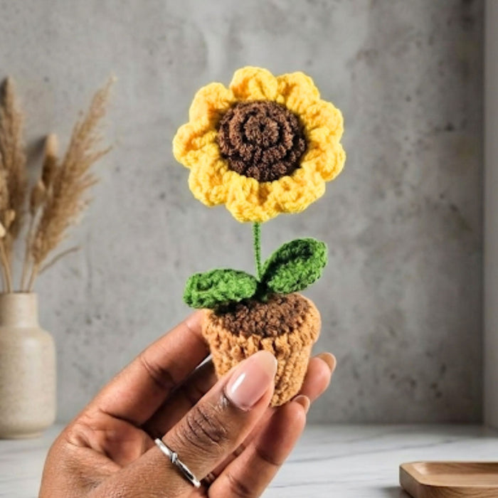 Mini Crochet Potted Everlasting Sunflower