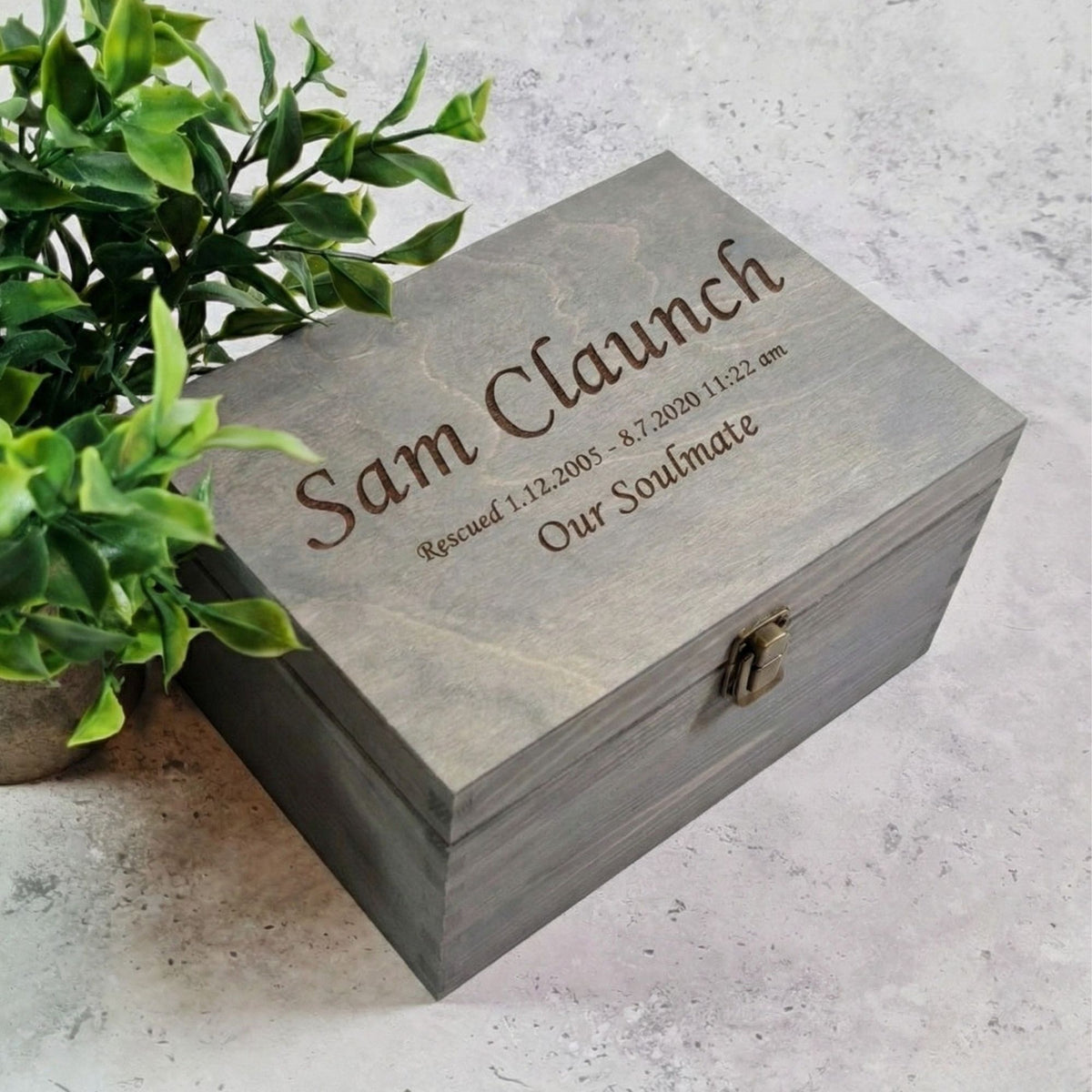 Mem.com Box Personalised Remembrance Keepsake Box I Small to XLarge I Lockable Mem ...