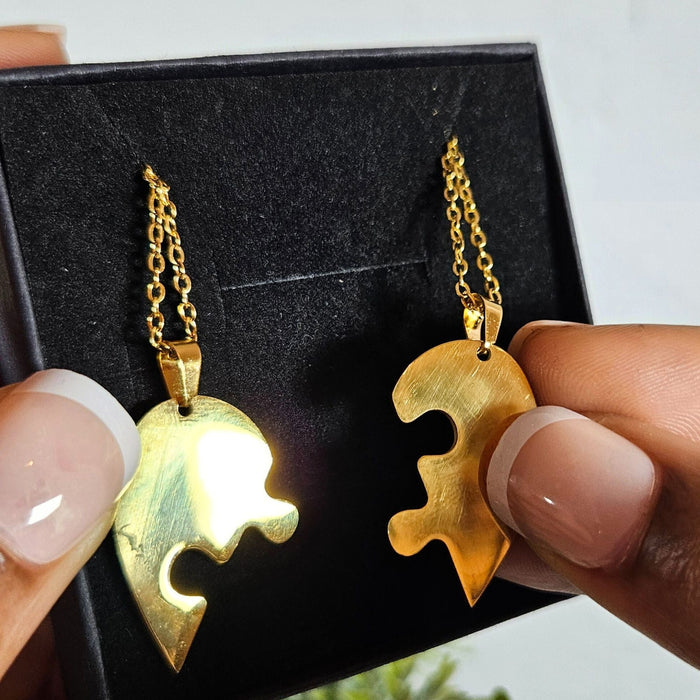 Best Friends Broken Heart Pendant Necklace Set - 2 Pcs - Gold & Silver - Friendship Gift
