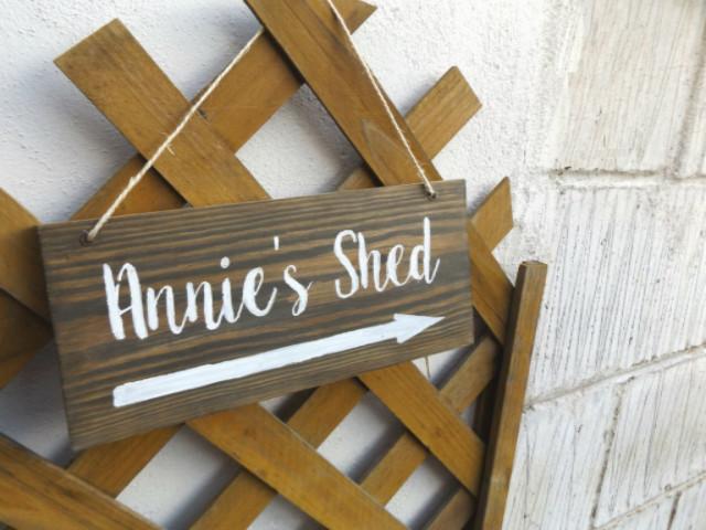 Personalised shed sign