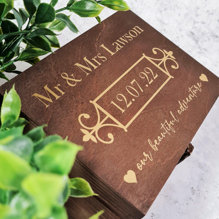 Wooden Wedding Memory Box I Wedding Keepsake Storage Box I Gift for Bride & Groom I Wedding Couples Gift Idea